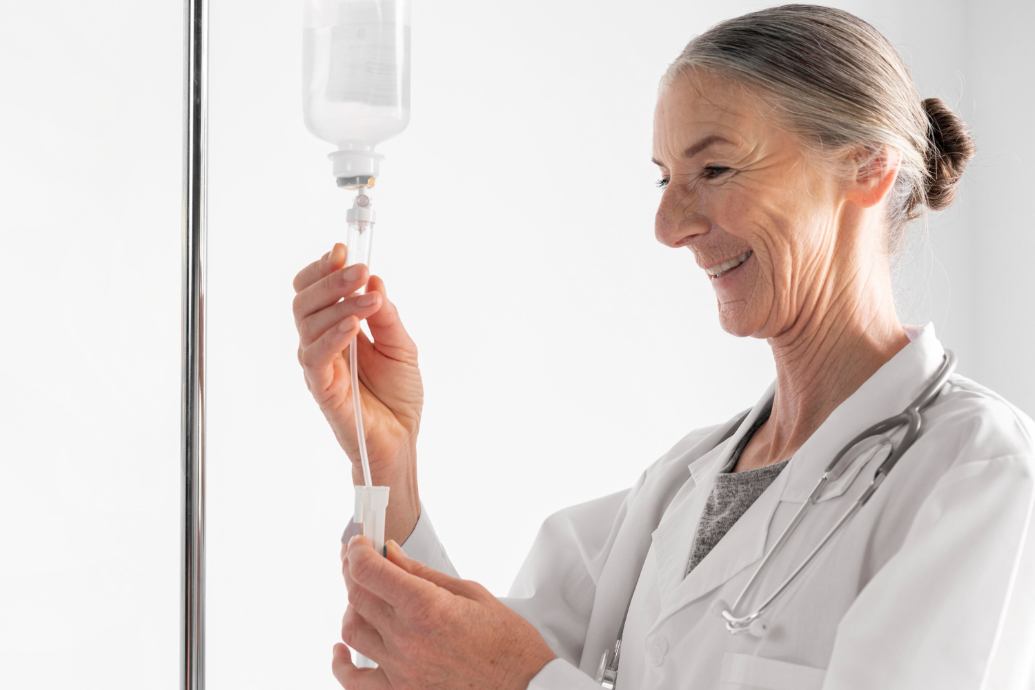 Anti-aging inside and out: How IV Therapy Can Transform Your Health and Appearance