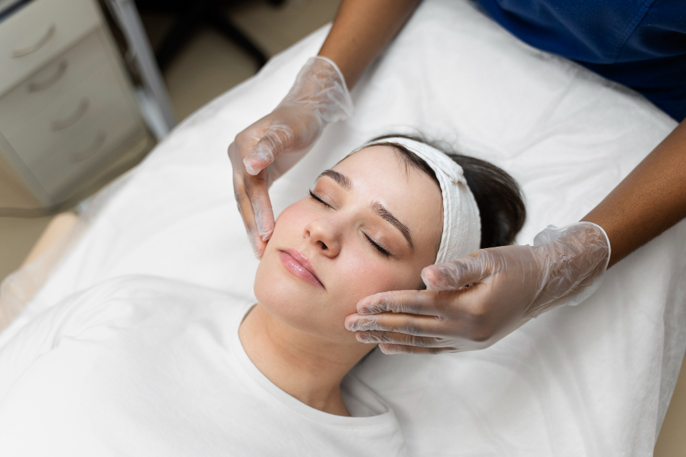 Non-Surgical Face Lift with Lasting Results: Maximize Your Thread Lift Experience at Advanced Aesthetics Center